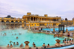 europe_0003_central-europe-hungray-budapest-thermal-baths-1